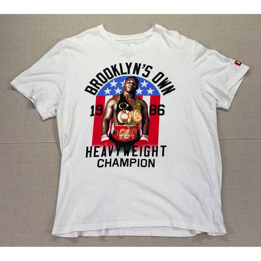 Under Armour Roots of Fight Mike Tyson Brooklyn's Own Boxing T-Shirt Mens‎ Large